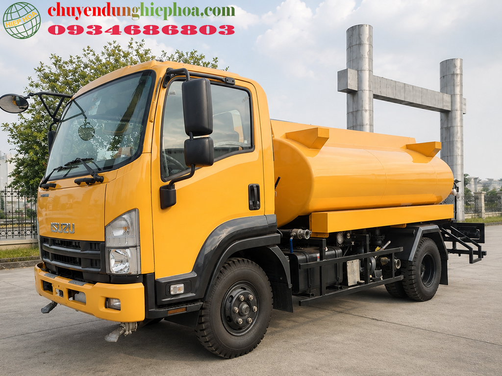 o-to-xi-tec-phun-nuoc-isuzu_01.jpg