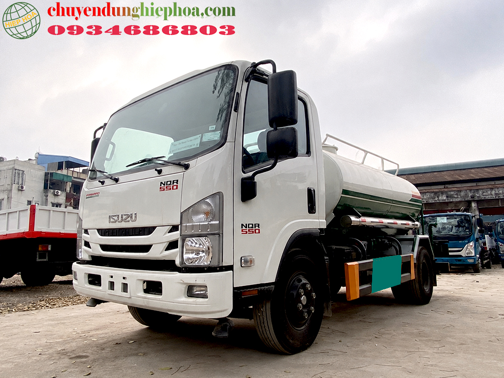 o-to-xi-tec-phun-nuoc-isuzu_10.jpg